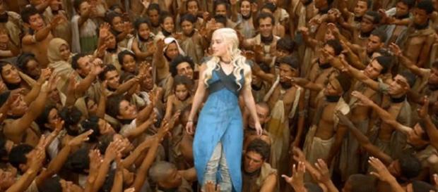 Emilia Clarke en un fotograma de 'GoT' Emilia Clarke en un fotograma de 'GoT'