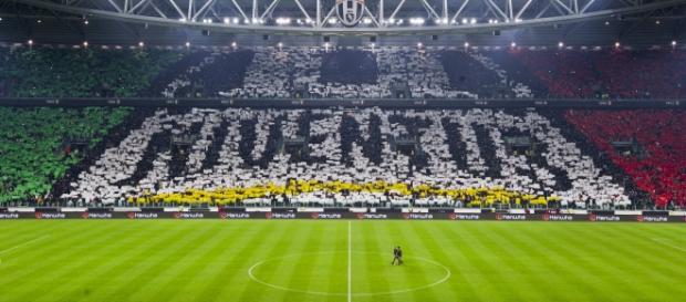 Juventus stadium durante un partido de liga. Juventus stadium durante un partido de liga.