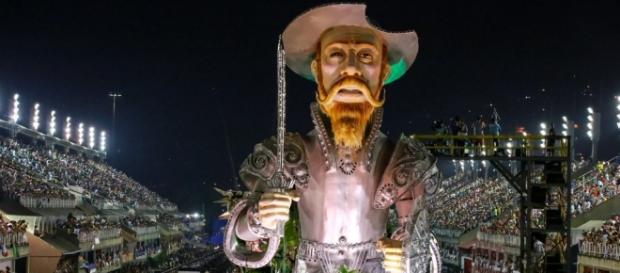 Mocidade teve enredo politizado Mocidade teve enredo politizado