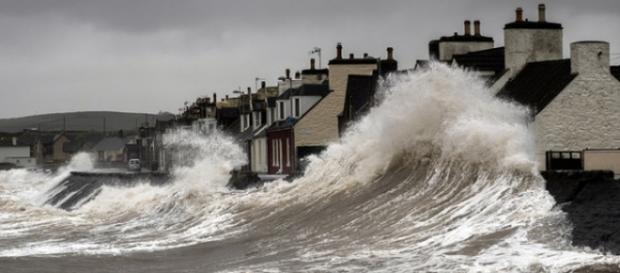 Storm batters UK/geograph.org.uk Storm batters UK/geograph.org.uk