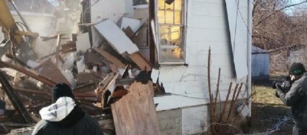 La Casa del Infierno durante su derribo La Casa del Infierno durante su derribo