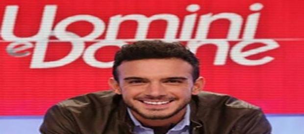 Una foto del noto tronista di Uomini e Donne Una foto del noto tronista di Uomini e Donne