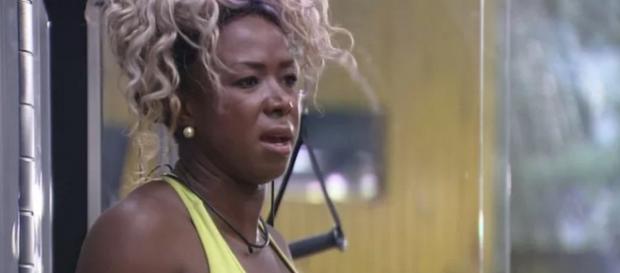 Adélia fala em agredir Ana Paula no BBB Adélia fala em agredir Ana Paula no BBB