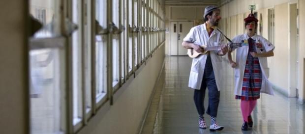 Doutores Palhaço no Hospital D. Estefânia. Doutores Palhaço no Hospital D. Estefânia.