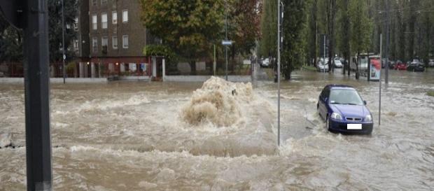 Esondazione del Seveso, foto di Repubblica Esondazione del Seveso, foto di Repubblica