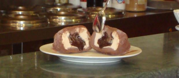 Il tartufo di Pizzo Calabro un gelato unico Il tartufo di Pizzo Calabro un gelato unico
