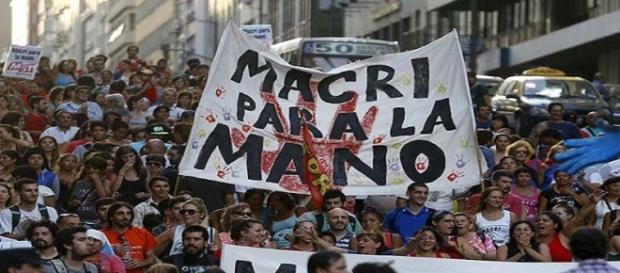 Más dólares para buitres y se viene más ajuste Más dólares para buitres y se viene más ajuste