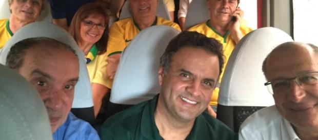 Aécio Neves e Alckmin são vaiados em SP Aécio Neves e Alckmin são vaiados em SP