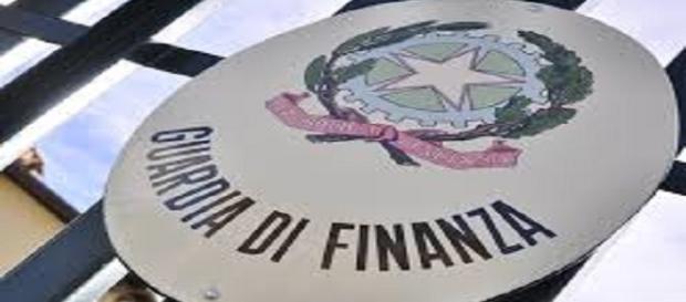 Lo stemma della Guardia di Finanza Lo stemma della Guardia di Finanza