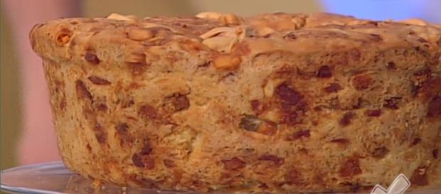 Ricetta casatiello napoletano. Ricetta casatiello napoletano.