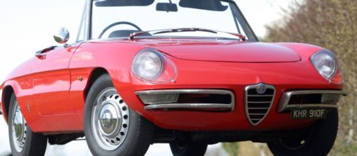 Alfa Romeo Duetto festeggia 50 anni