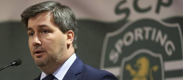 Bruno de Carvalho foi atacado em Lisboa Bruno de Carvalho foi atacado em Lisboa