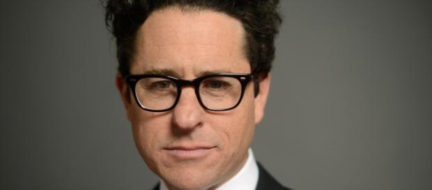 J.J Abrams surpreendeu mais uma vez seus fãs J.J Abrams surpreendeu mais uma vez seus fãs