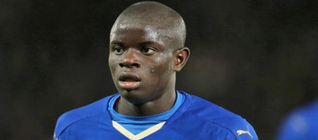 Kanté foi um dos destaques da vitória dos Foxes Kanté foi um dos destaques da vitória dos Foxes