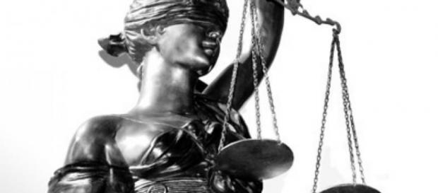 Os valores da vida e da justiça são iguais Os valores da vida e da justiça são iguais