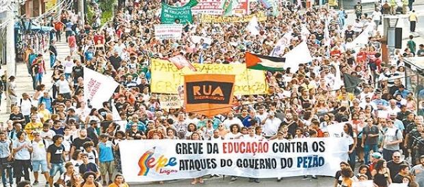 Sindicatos entrarão em greve geral Sindicatos entrarão em greve geral