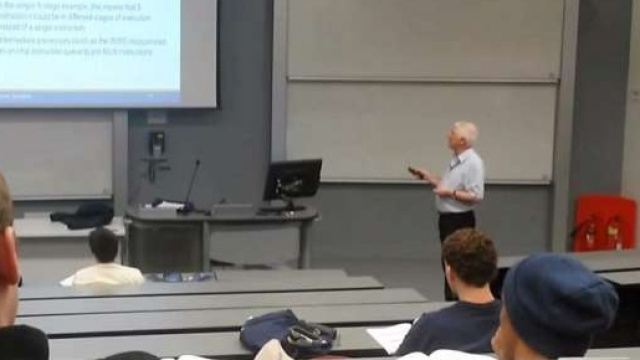 Professore di giorno, attore porno di notte