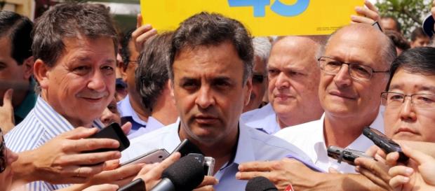Aécio e Alckmin dando entrevista Aécio e Alckmin dando entrevista