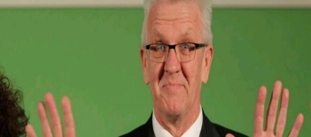 Fuente: Der Spiegel. El candidato verde celebrando Fuente: Der Spiegel. El candidato verde celebrando