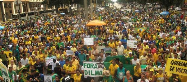 Protestos acontecerão pelo Brasil neste domingo Protestos acontecerão pelo Brasil neste domingo