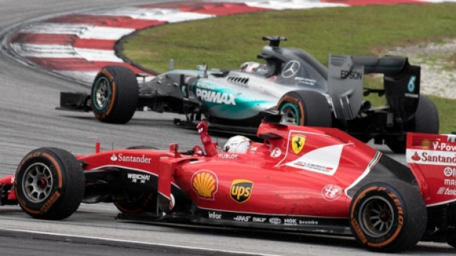 Vettel o Hamilton: chi vincer&agrave; questo campionato?