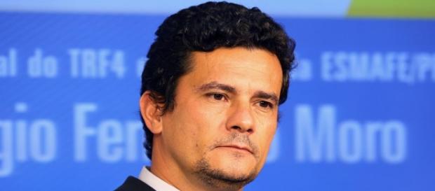 Juiz Federal, Sérgio Fernando Moro. Juiz Federal, Sérgio Fernando Moro.