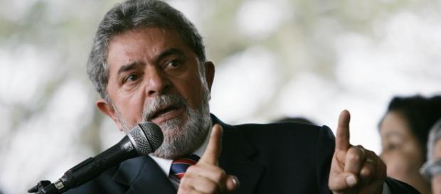 Lula continua afirmando que é inocente Lula continua afirmando que é inocente