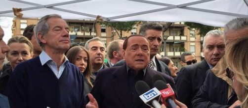 Gazebarie, Bertolaso e Berlusconi (Fonte FB)