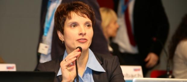 Frauke Petry idolką – opis galerii zdjęć Frauke Petry idolką – opis galerii zdjęć
