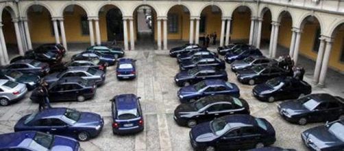 Auto blu, sarà reato il tragitto casa-ufficio