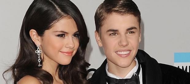 Selena Gomez tem dificuldades em esquecer o Justin Selena Gomez tem dificuldades em esquecer o Justin