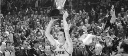 Stagione 1969-70: Varese vince la sua prima Coppa Campioni FIBA.