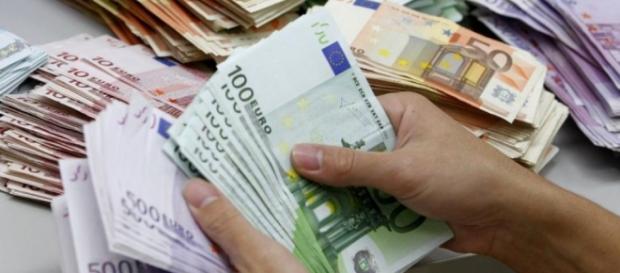 Cum să câştigi 300.000 de euro lunar? Cum să câştigi 300.000 de euro lunar?