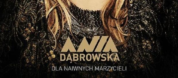 Okładka płyty Ani Dąbrowskiej "Dla naiwnych marzycieli" Okładka płyty Ani Dąbrowskiej "Dla naiwnych marzycieli"