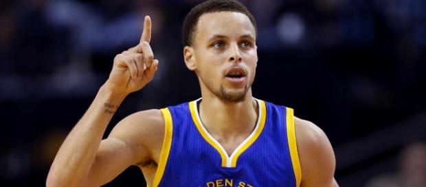 Stephen Curry disfrutando con sus anotaciones. Stephen Curry disfrutando con sus anotaciones.