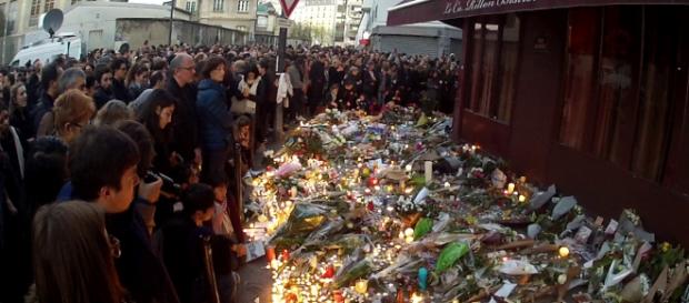 Preso Abdeslam: giustizia per i morti di Parigi Preso Abdeslam: giustizia per i morti di Parigi