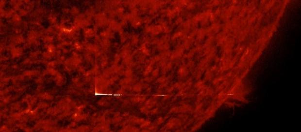 Nel sole c'è una porta per un mondo alieno? Nel sole c'è una porta per un mondo alieno?