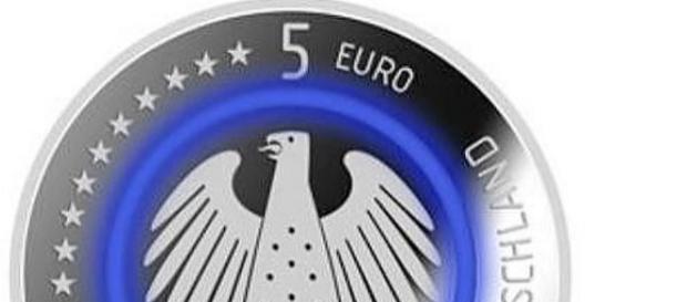 Arriva in Germania la moneta da cinque euro Arriva in Germania la moneta da cinque euro