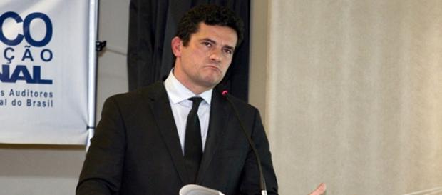 O juiz Sérgio Moro lidera a Lava Jato O juiz Sérgio Moro lidera a Lava Jato