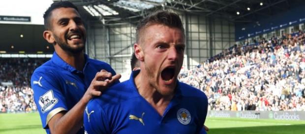 Riyad Mahrez e Jamie Vardy brilham no Leicester Riyad Mahrez e Jamie Vardy brilham no Leicester