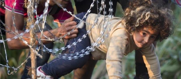 A crise da chegada de refugiados à Europa aumenta. A crise da chegada de refugiados à Europa aumenta.