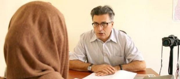 Dr. Kizilhan consiliază victimele ISIS - Foto DPA Dr. Kizilhan consiliază victimele ISIS - Foto DPA