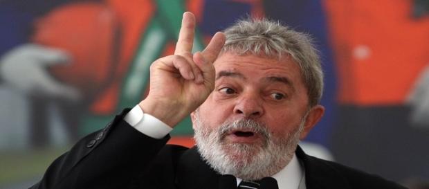 Lula cria site para explicar acusações Lula cria site para explicar acusações