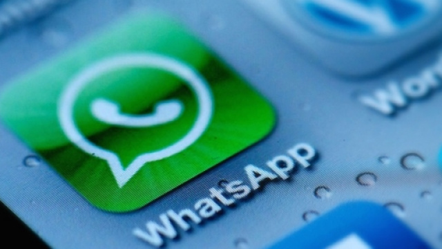 La società WhatsApp è proprietà di Facebook