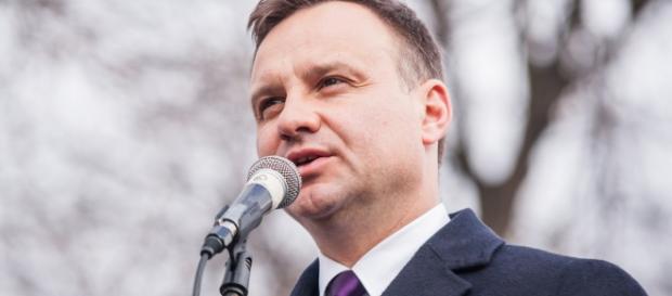 Andrzej Duda nie został otruty. Ma zdrową cerę Andrzej Duda nie został otruty. Ma zdrową cerę