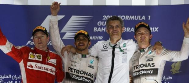 Comemoração no podium do GP do Bahrein Comemoração no podium do GP do Bahrein