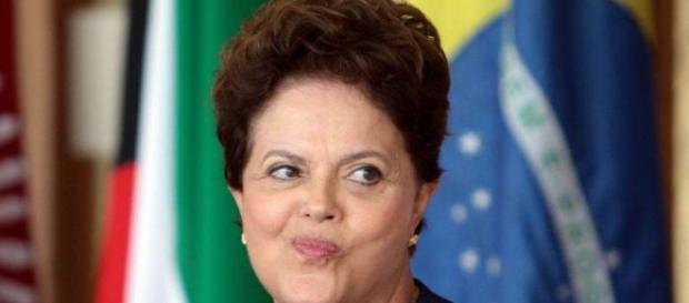 Dilma tenta impedir o impeachment Dilma tenta impedir o impeachment