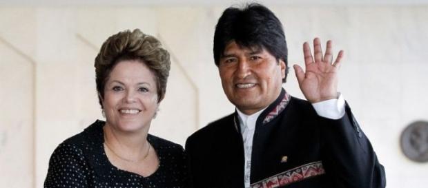 Evo Morales demonstra apoio a Dilma Rousseff Evo Morales demonstra apoio a Dilma Rousseff