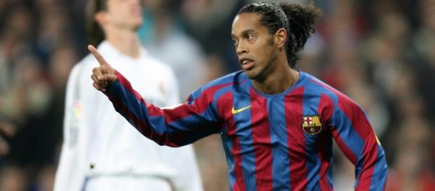 Fãs de Ronaldinho, ficam com a sensação de que o craque poderia ter ido mais além Fãs de Ronaldinho, ficam com a sensação de que o craque poderia ter ido mais além