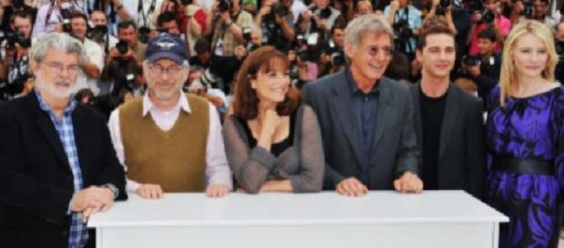 Spielberg, LаBеоuf and Ford, Flickr (CC BY 2.0) Spielberg, LаBеоuf and Ford, Flickr (CC BY 2.0)